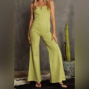 Blue Buttercup Size L TeaLeaf Green Jumpsuit Notched Neck Adj. Removable Straps